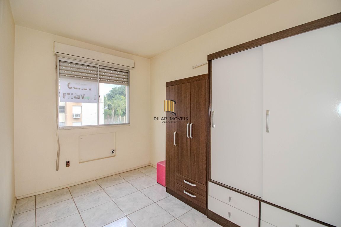 Apartamento 2 dormitórios com Sacada e 1 vaga de garagem na Rua Sadi Castro.