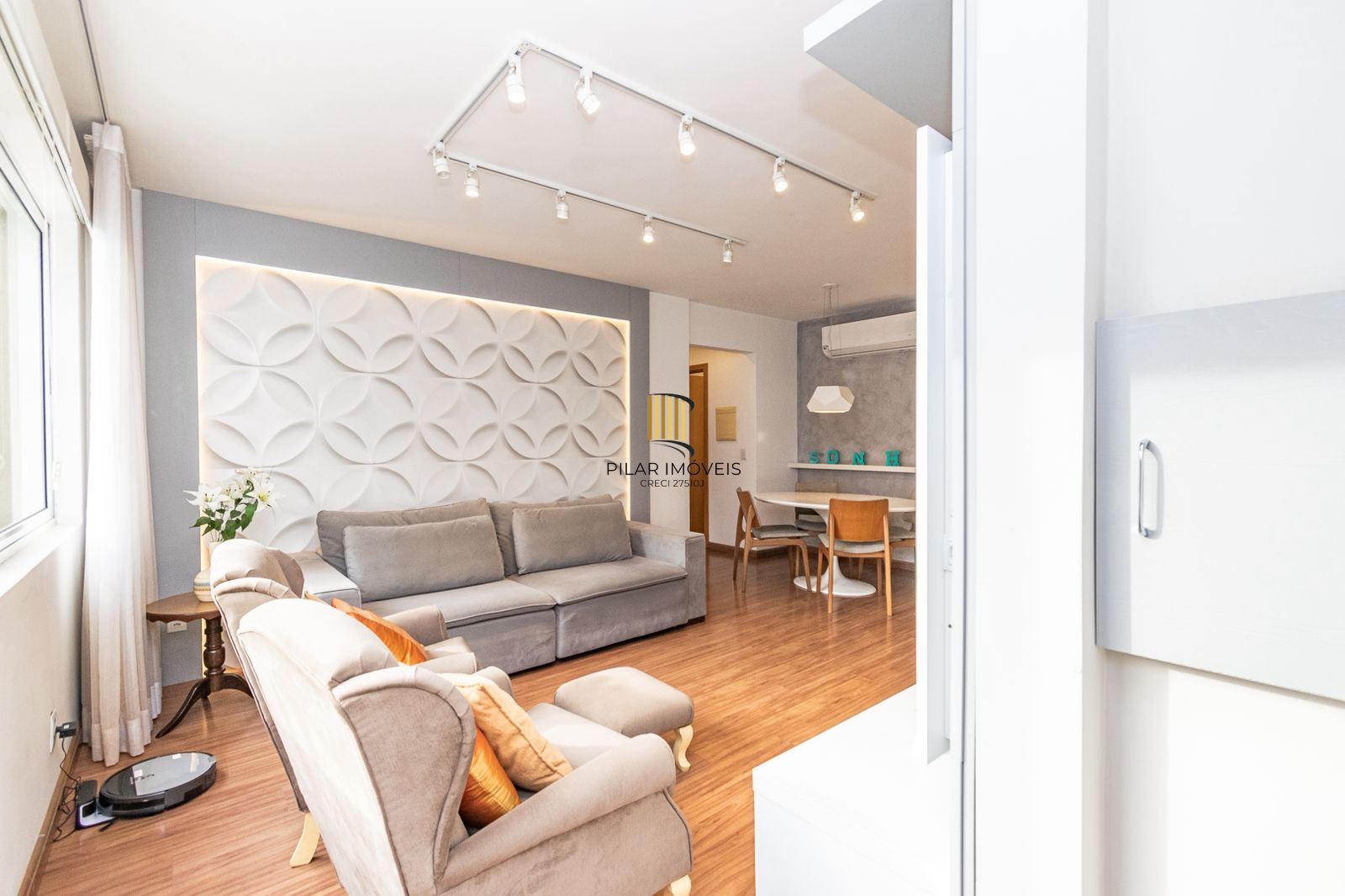 Apartamento 2 quartos, 1 suíte, 74m² e elevador no bairro Vila Ipiranga.