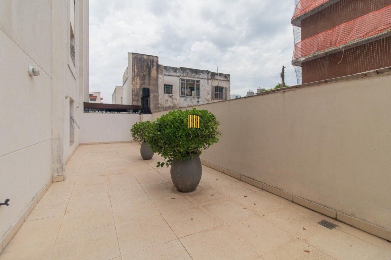 Apartamento com 1 quarto, 1 vaga e elevador no Bairro Cidade Baixa