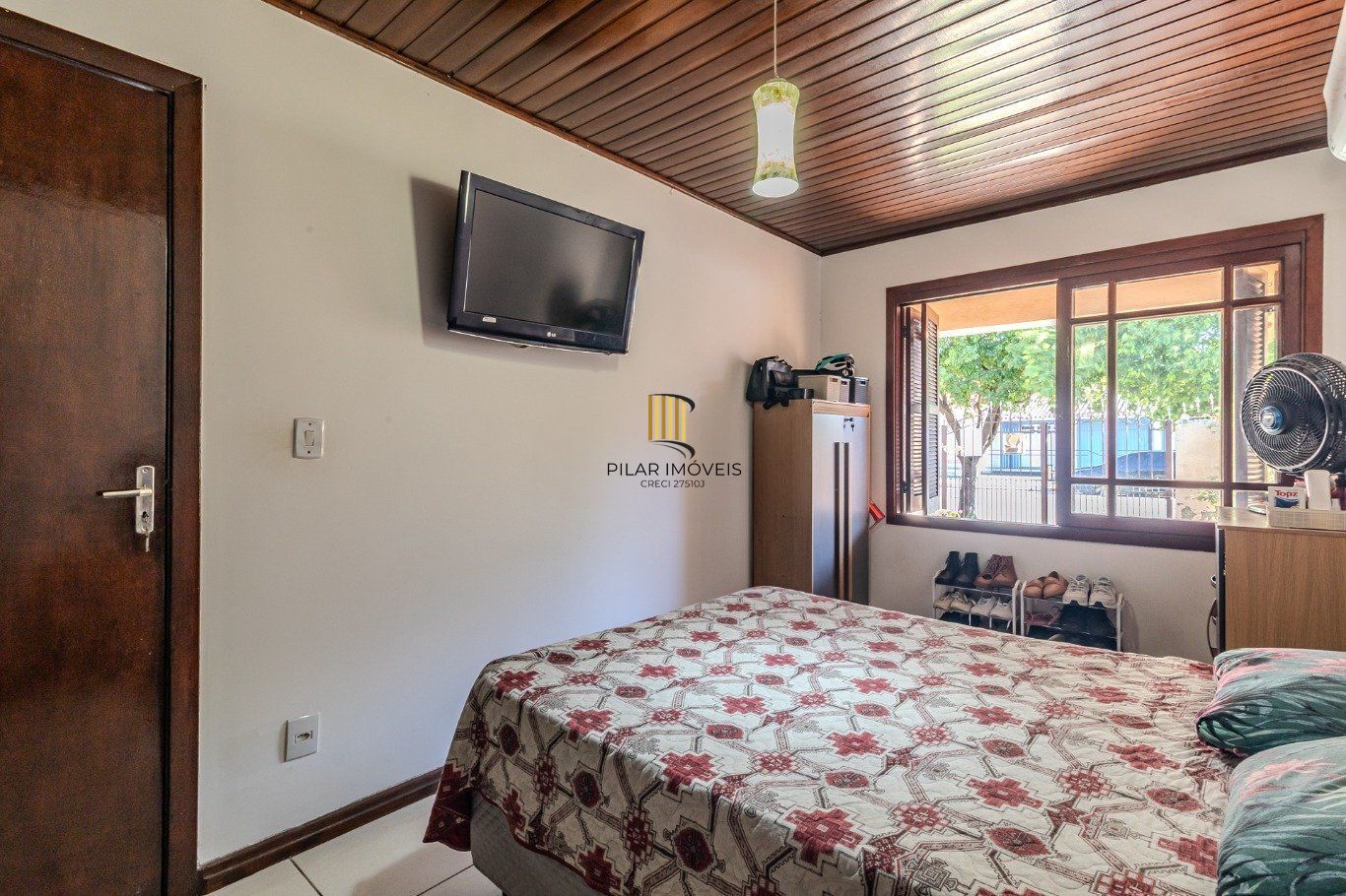 Casa com 3 dormitorios, 1 uma vaga de garagem, no bairro Harmonia em Canoas