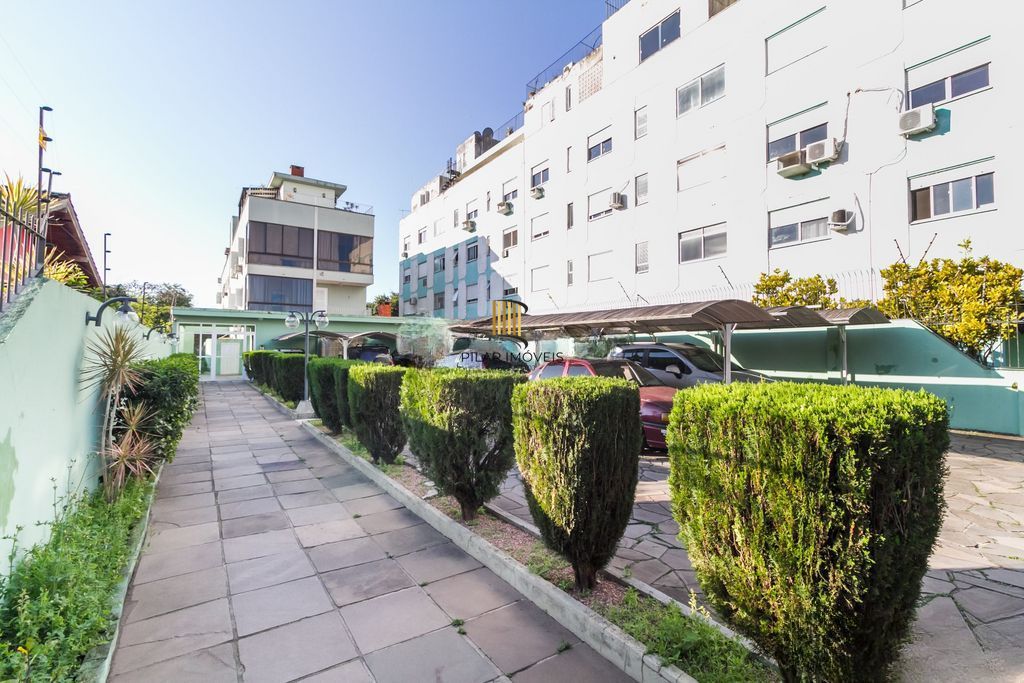 Cobertura à venda com 2 quartos, 121 m² e 1 vaga escriturada no Cristal.