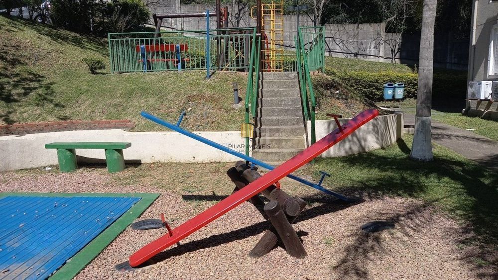 Apartamento com 3 quartos, vaga de garagem e elevador No Bairro Morro Santana