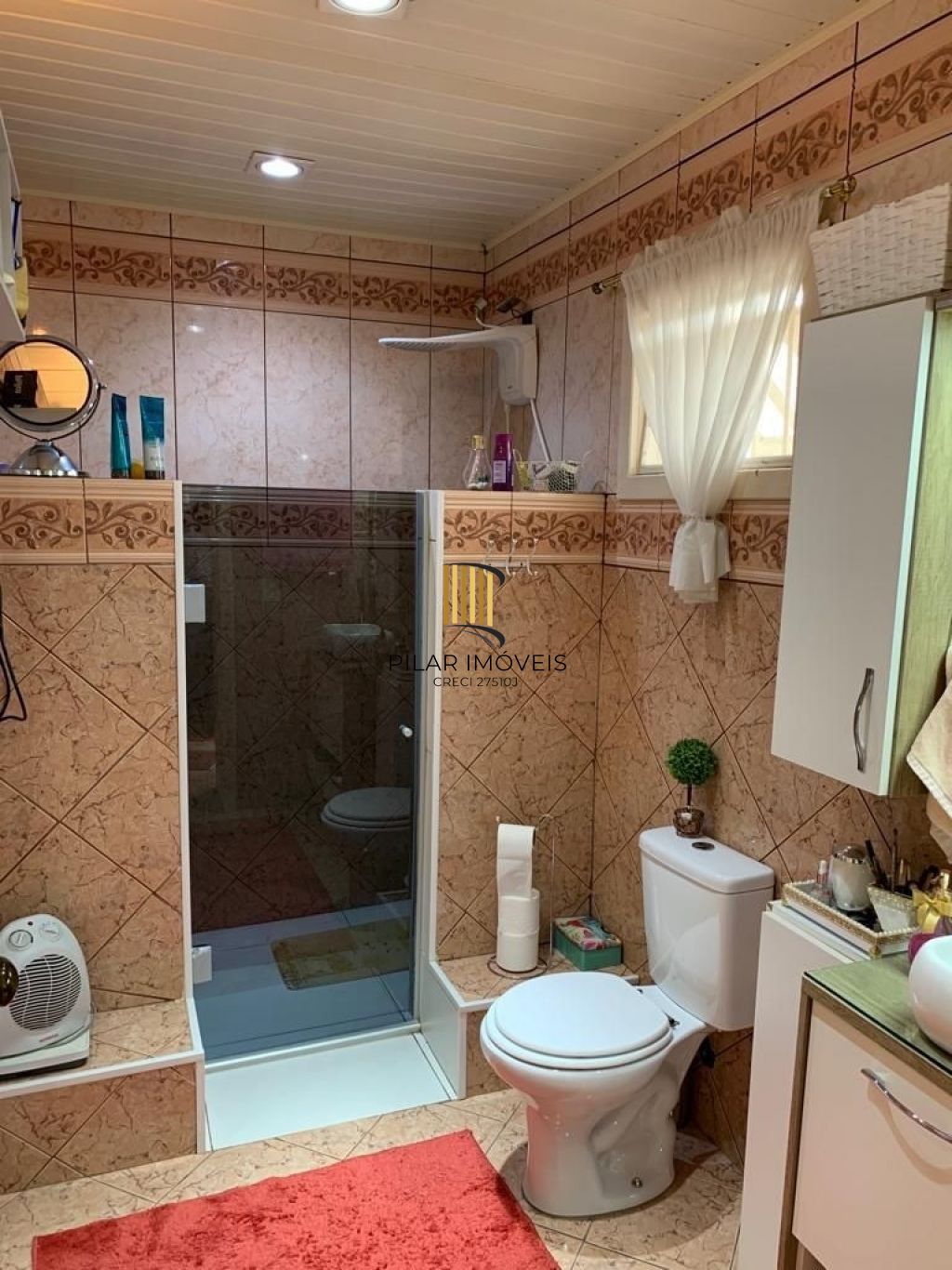 Casa de 3 dormitórios no bairro Sarandi