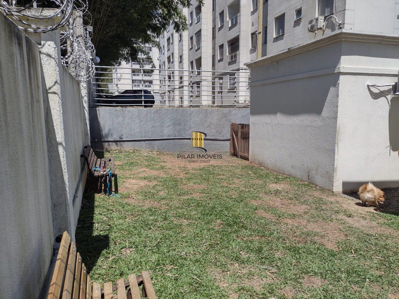 Apartamento 2 Dormitórios Térreo com Portaria 24h no Morro Santana