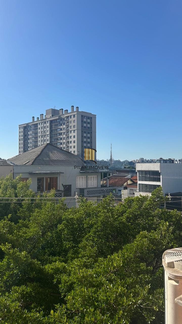 Apartamento de 1 quartos, suíte, elevador, 1 vaga no bairro Azenha - Pilar Imóveis