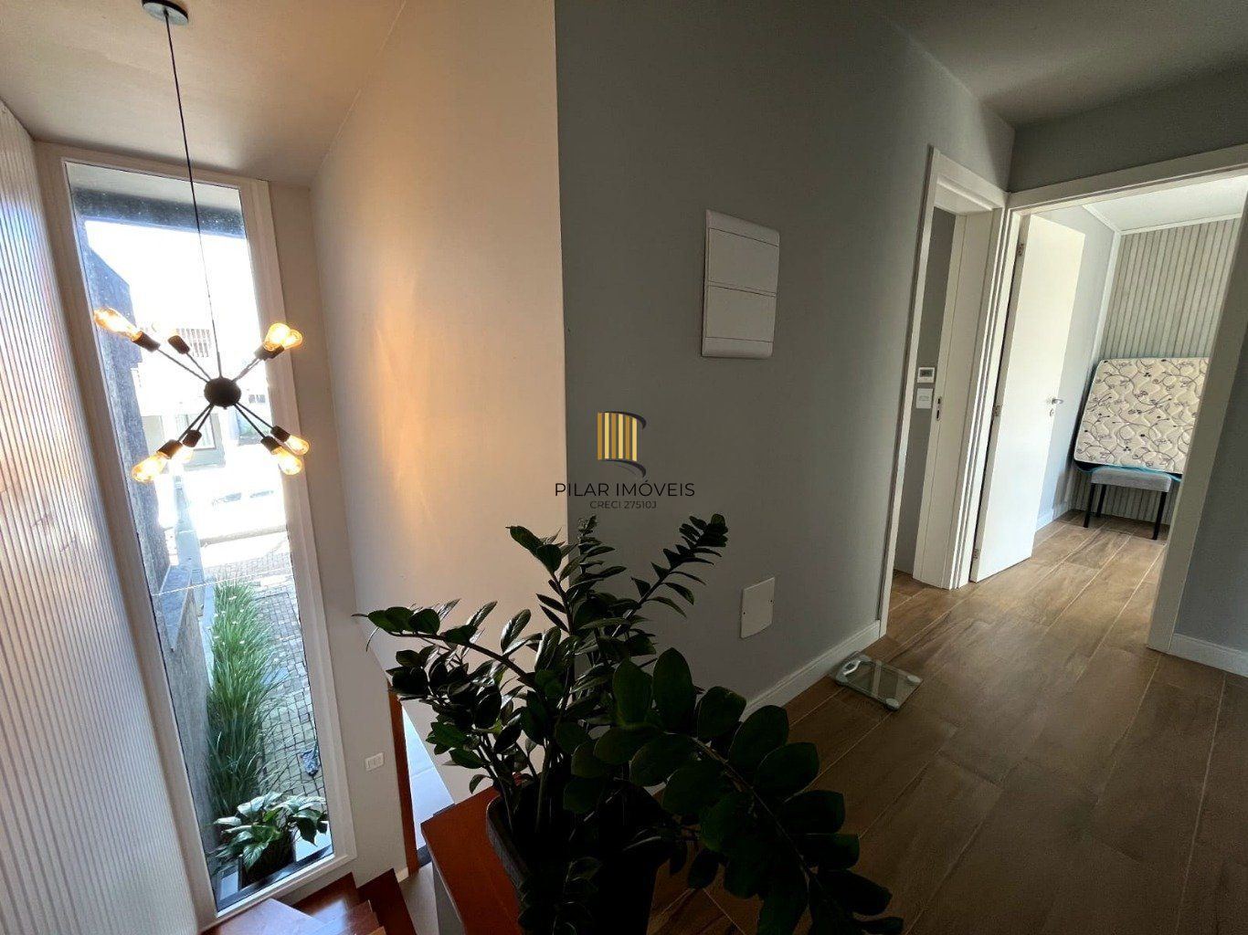 Casa de 3 dormitórios e 4 vagas de garagem em Gravataí.