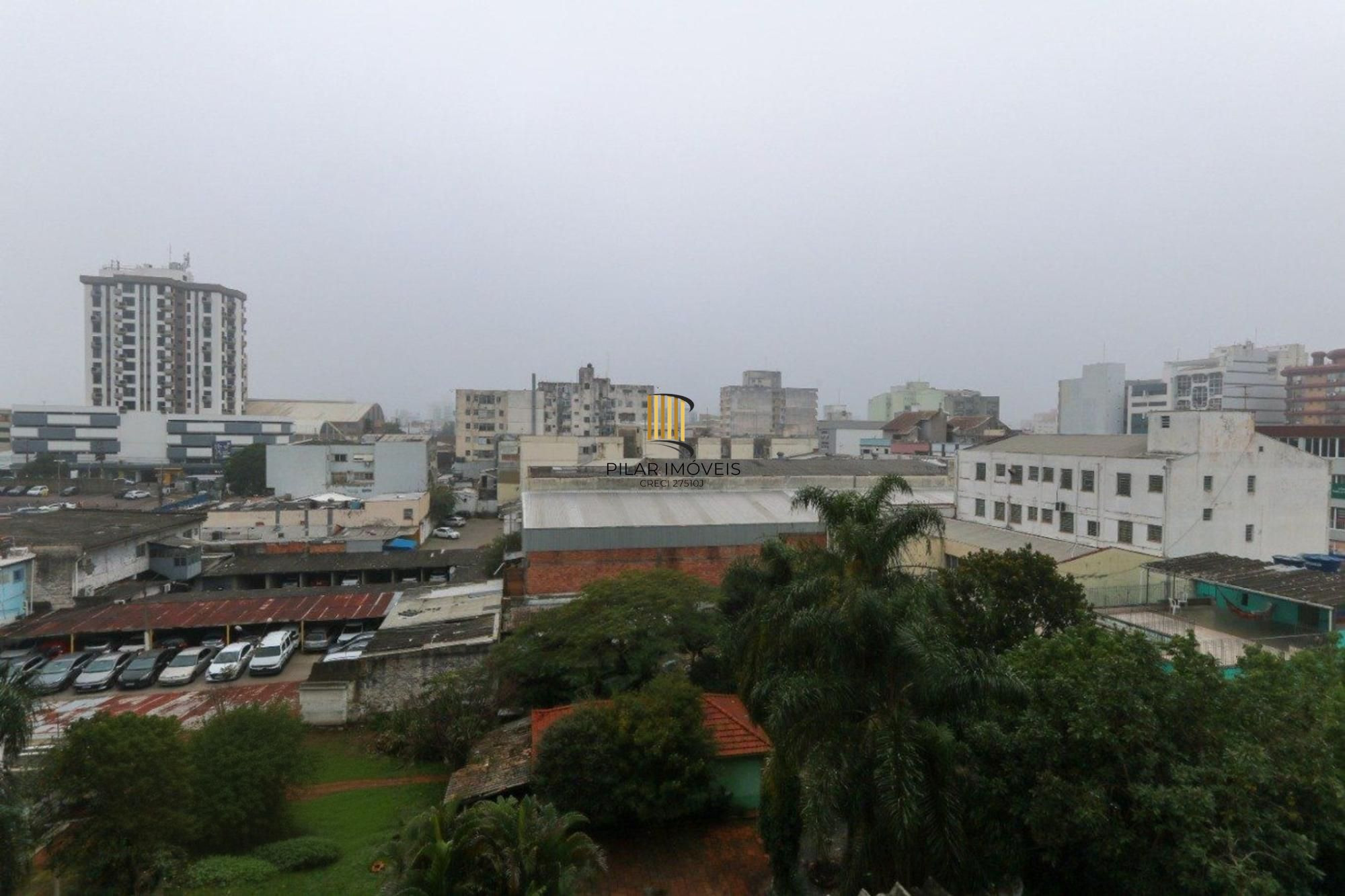 Apartamento com 2 quartos, elevador no centro de Canoas.