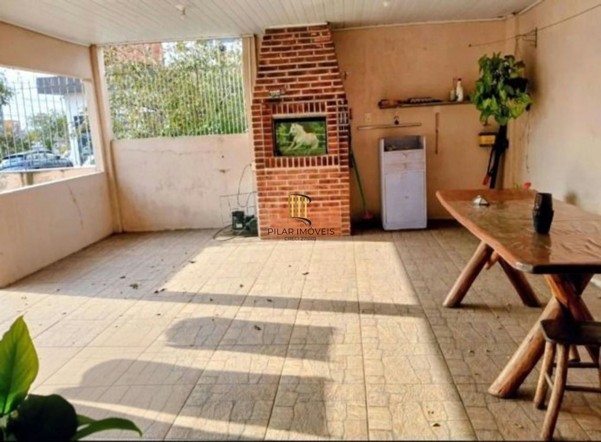 Casa de 4 Dormitórios e 2 vagas de Garagem em Gravataí. - Pilar Imóveis