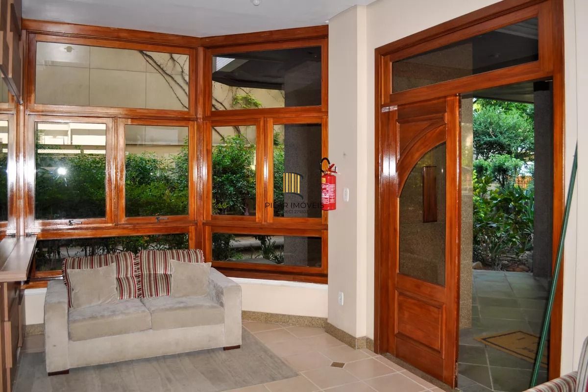 Apartamento com 3 Dormitórios, elevador vaga e 2 Sacadas no Menino Deus