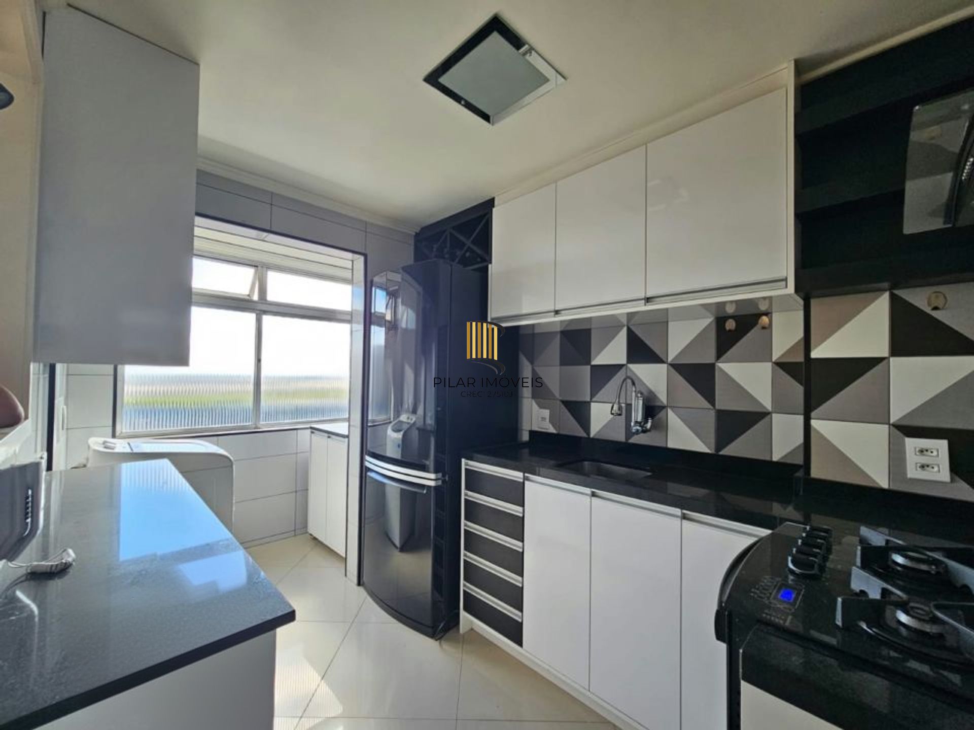 Apartamento de 2 dormitórios e 1 vaga de garagem no bairro Jardim Floresta/Poa.