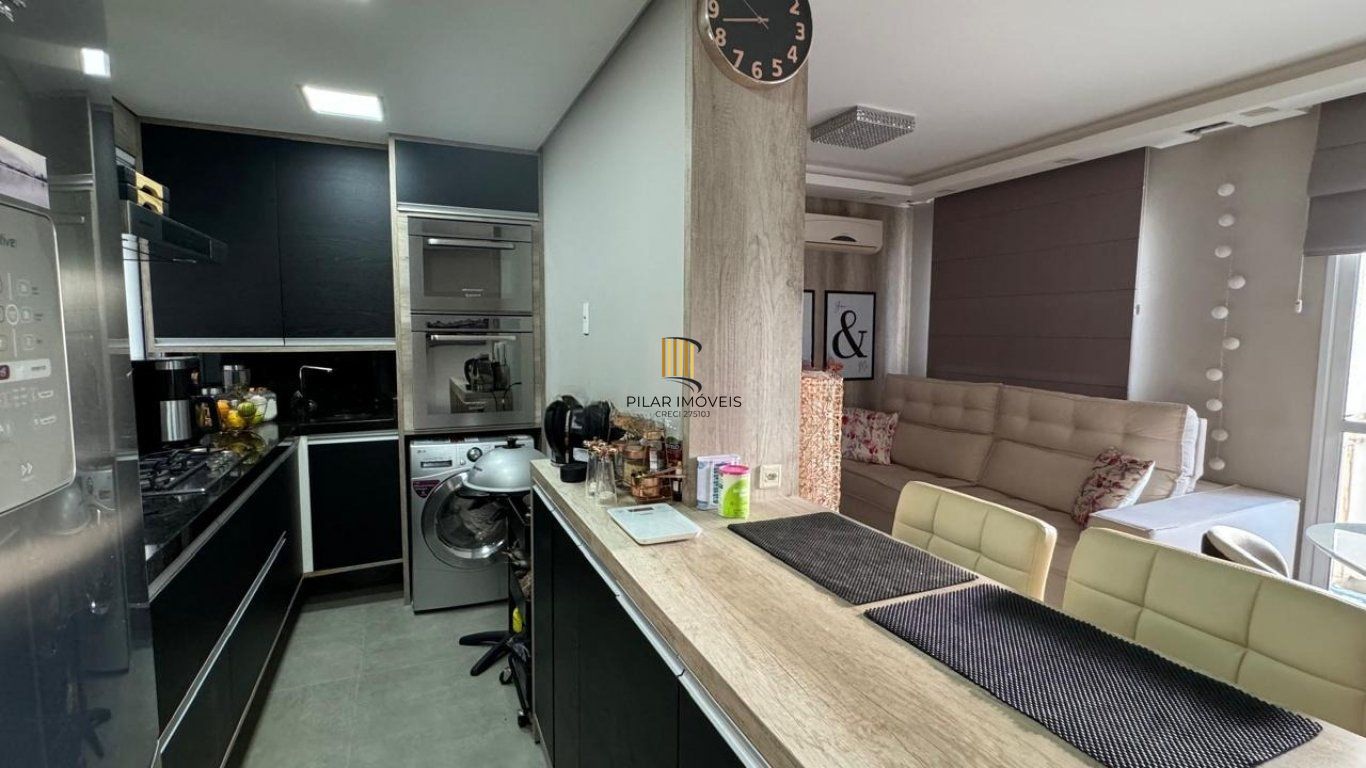 Apartamento mobiliado de 3 dormitórios bairro Morro Santana
