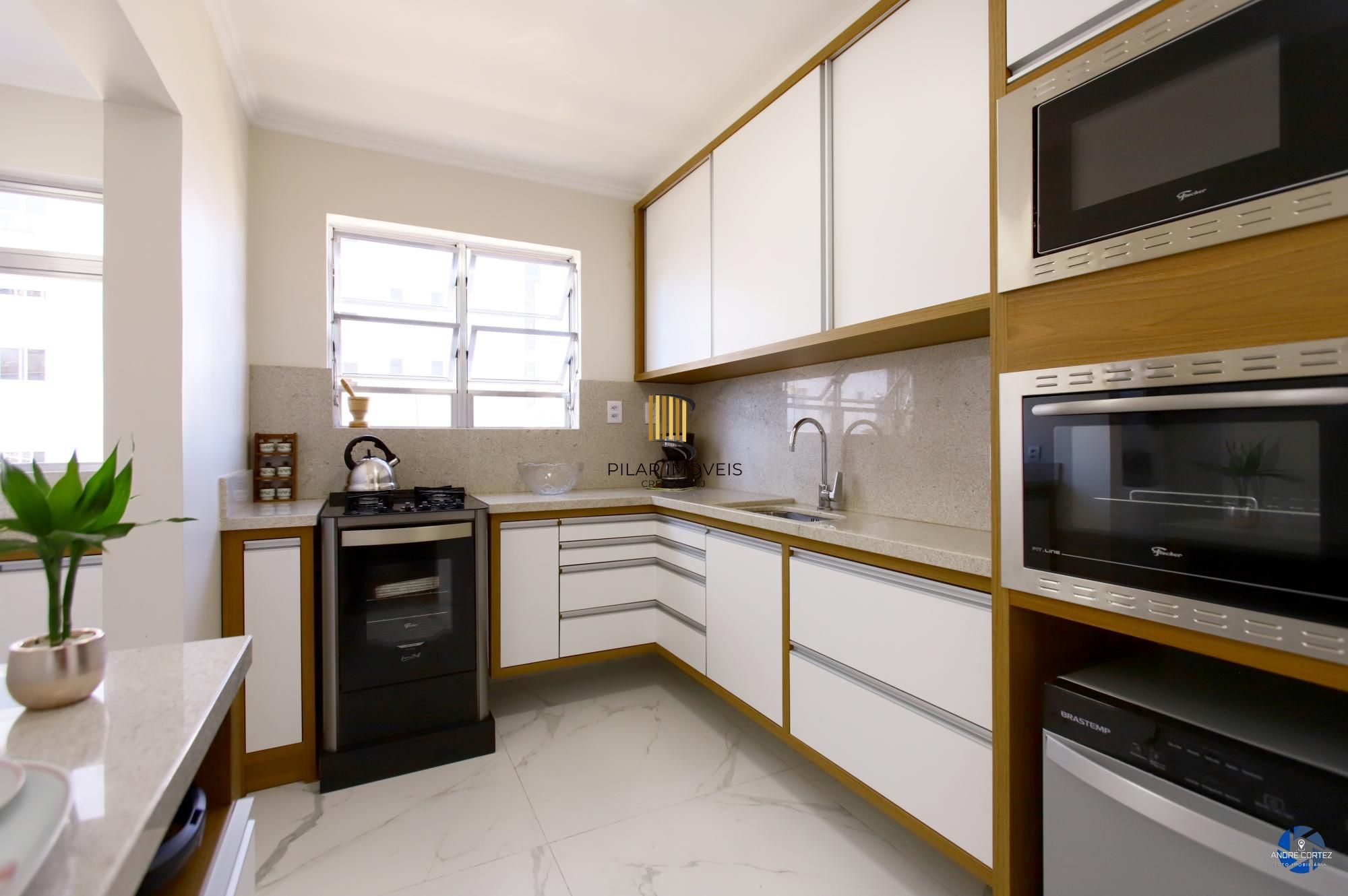 Cobertura com 3 dormitórios e 2 vagas no Bairro Santana