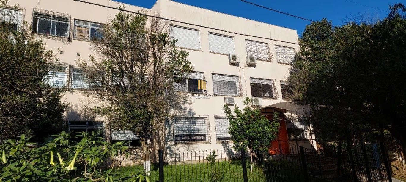 Apartamento de 3 dormitórios no Bairro Santana Porto Alegre.