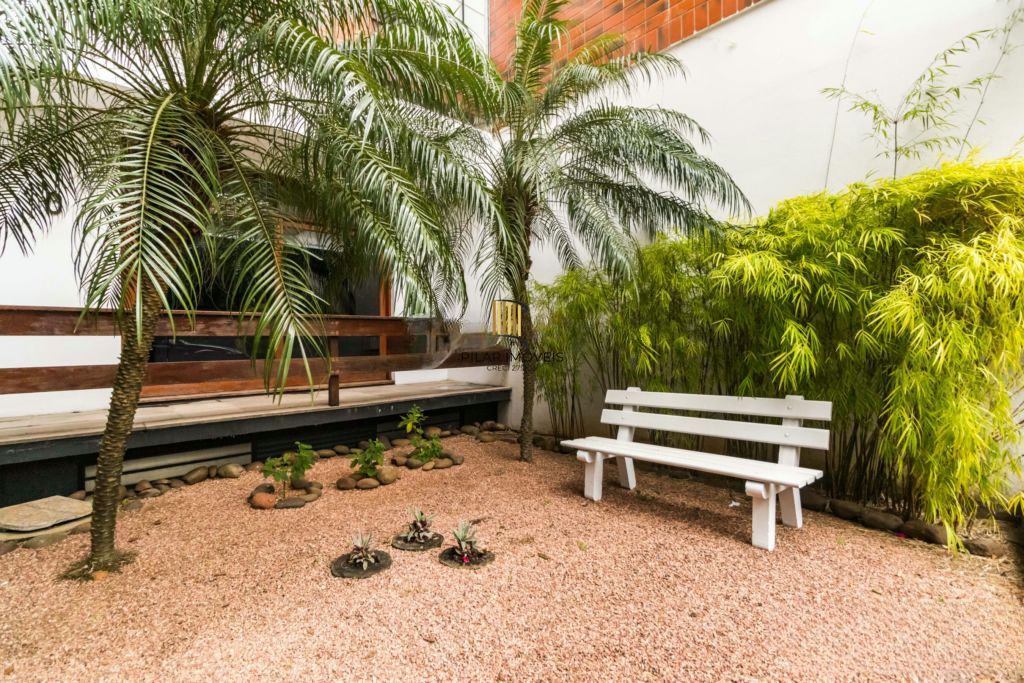 Apartamento com 4 quartos, 223m² e 2 vagas no bairro Jardim do Salso