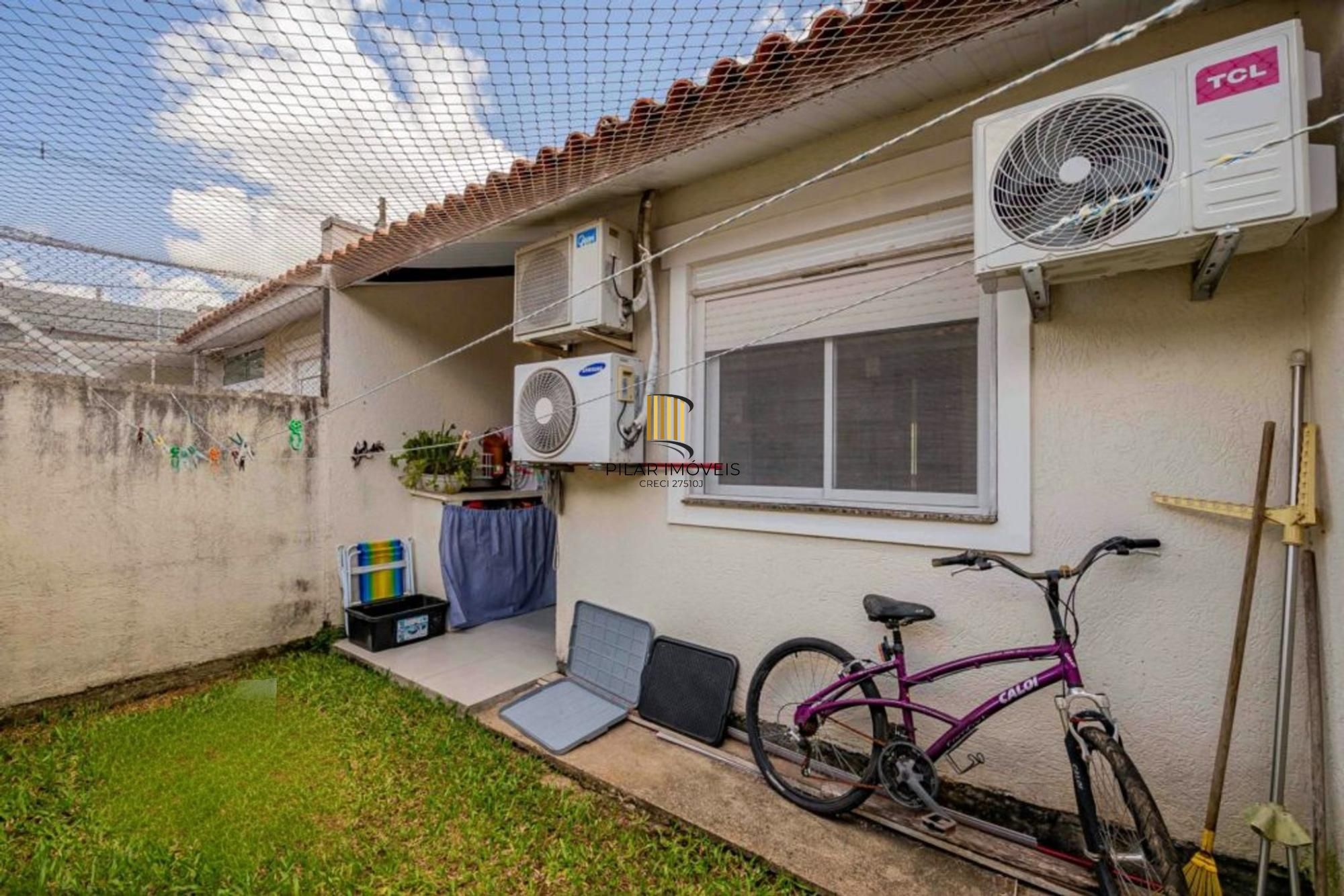 Casa 2 quartos, vaga, academia, piscina e salão de festa no bairro Restinga
