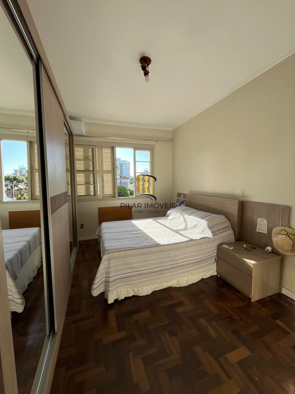 Apartamento com 2 quartos, 2 banheiros e sol da manhã no bairro Vila Ipiranga