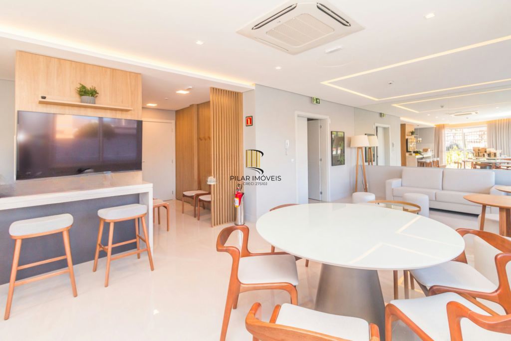 Apartamento com Elevador, Piscina, 1 Quarto no Bairro Partenon.