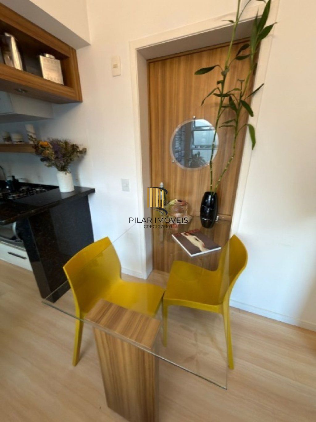 Apartamento 2 quartos mobiliado no Menino Deus