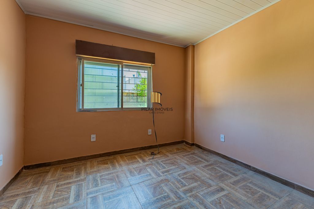 Casa com 3 Quartos e 2 vagas no Bairro Morro Santana