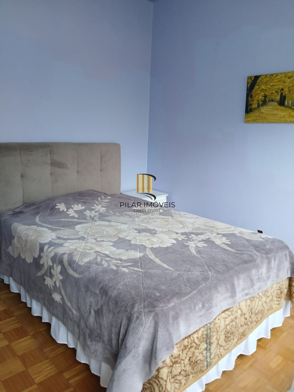 Apartamento com 2 dormitórios e 1 vaga de garagem no Bairro Floresta.
