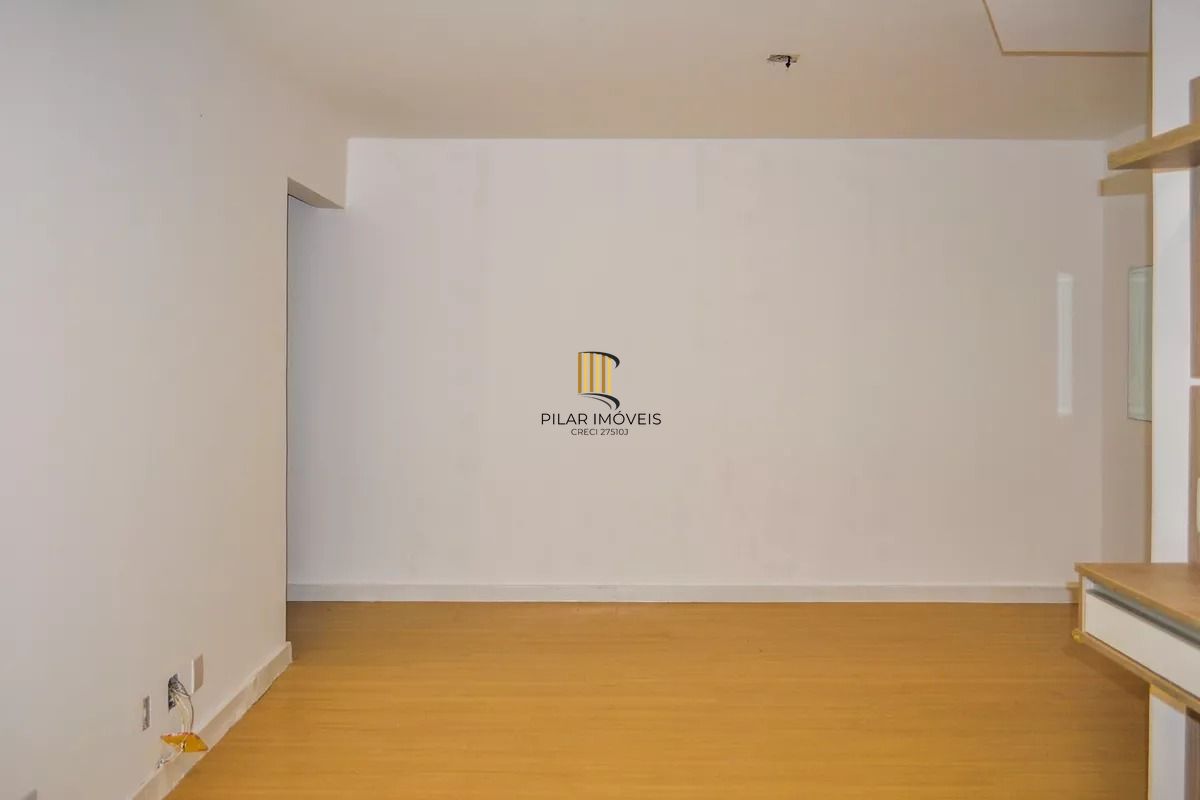 Apartamento com 3 Dormitórios, elevador vaga e 2 Sacadas no Menino Deus