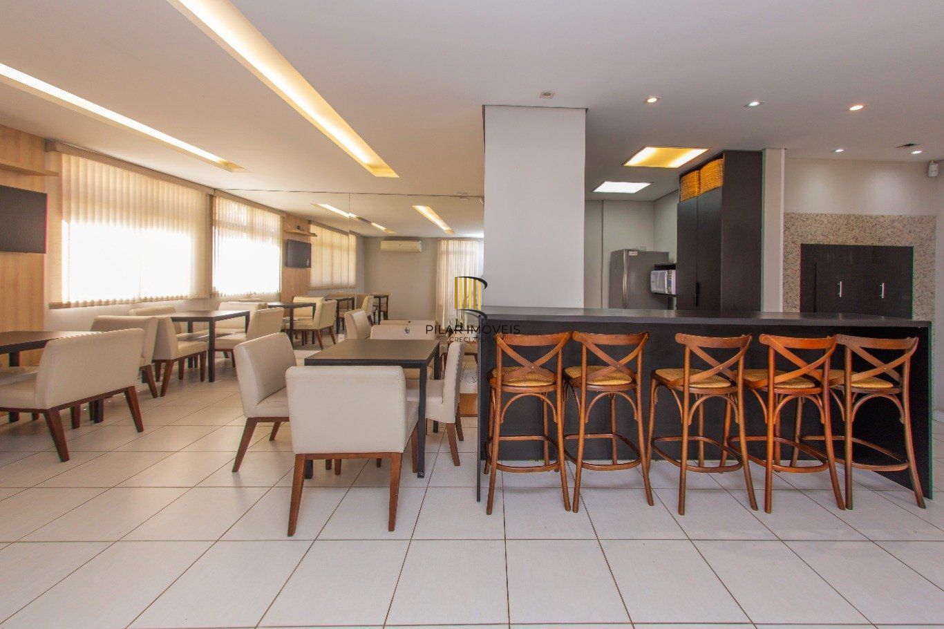 Apartamento 75m²,  3 dormitórios, 1 vaga à venda Rua Airton Ferreira da Silva.