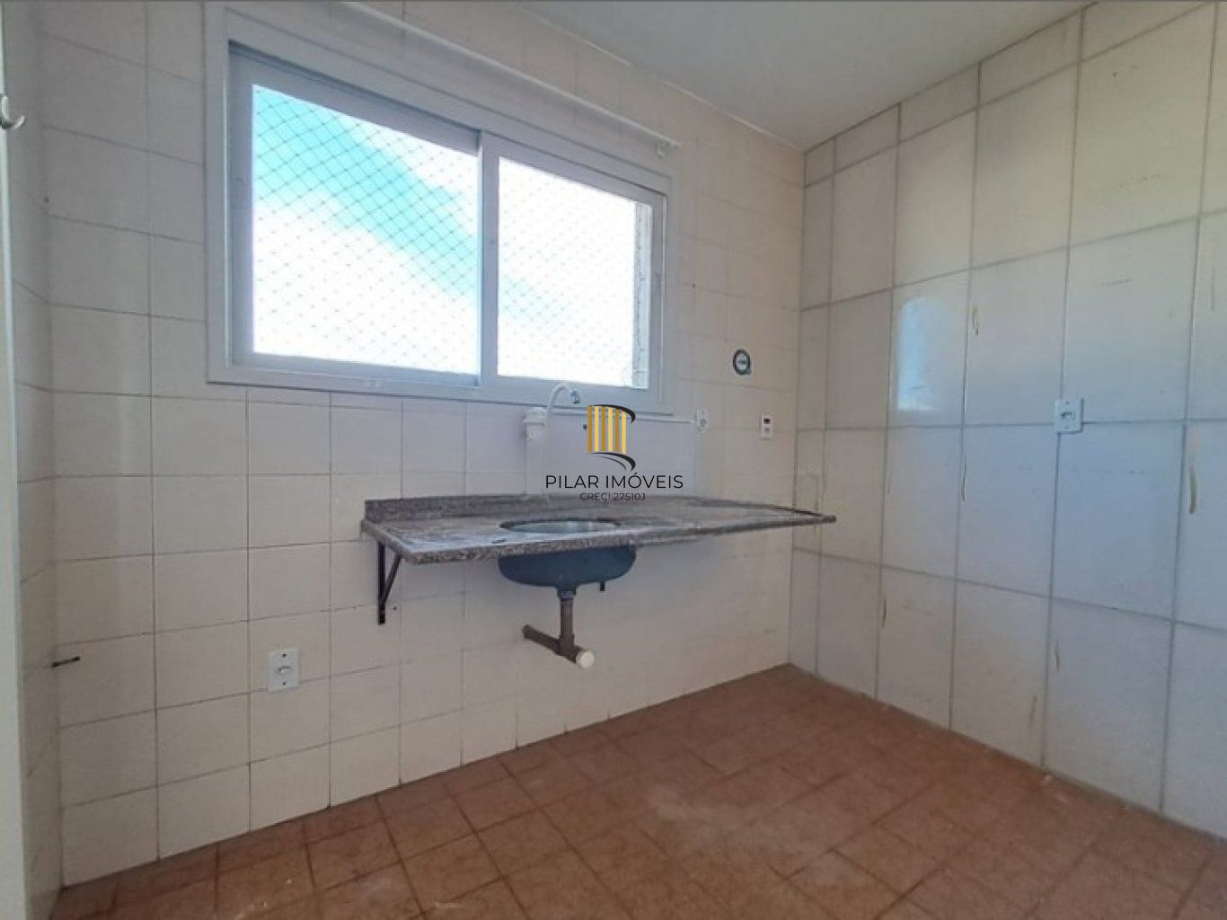 Apartamento com 2 quartos e 1 vaga à venda em Centro Histórico.