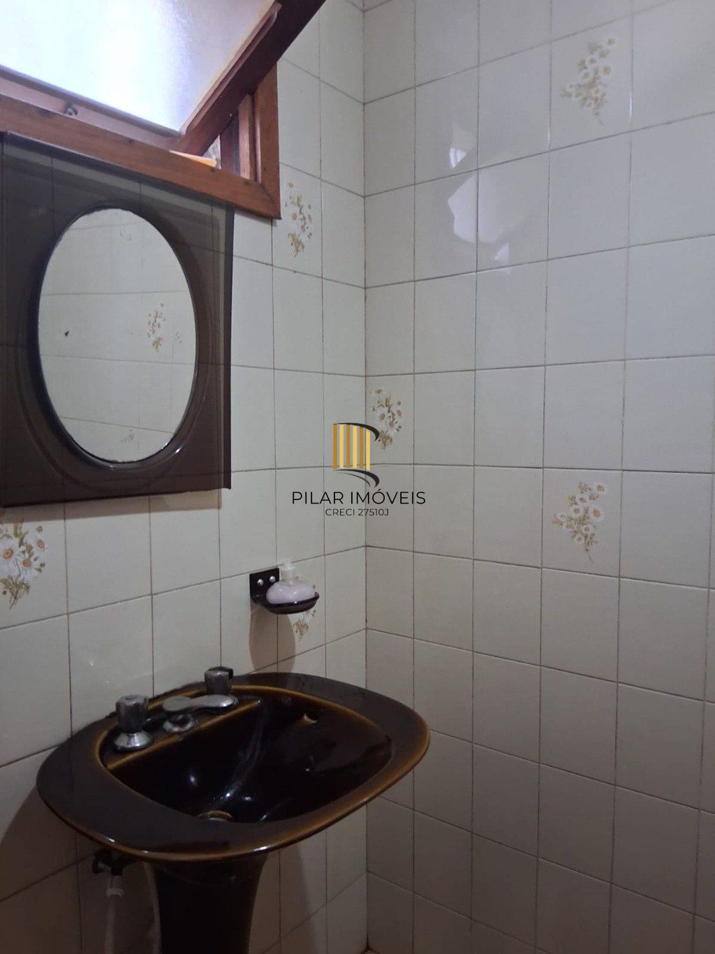 Casa com piscina 4 quartos e 2 vagas no Bairro Jardim Itu