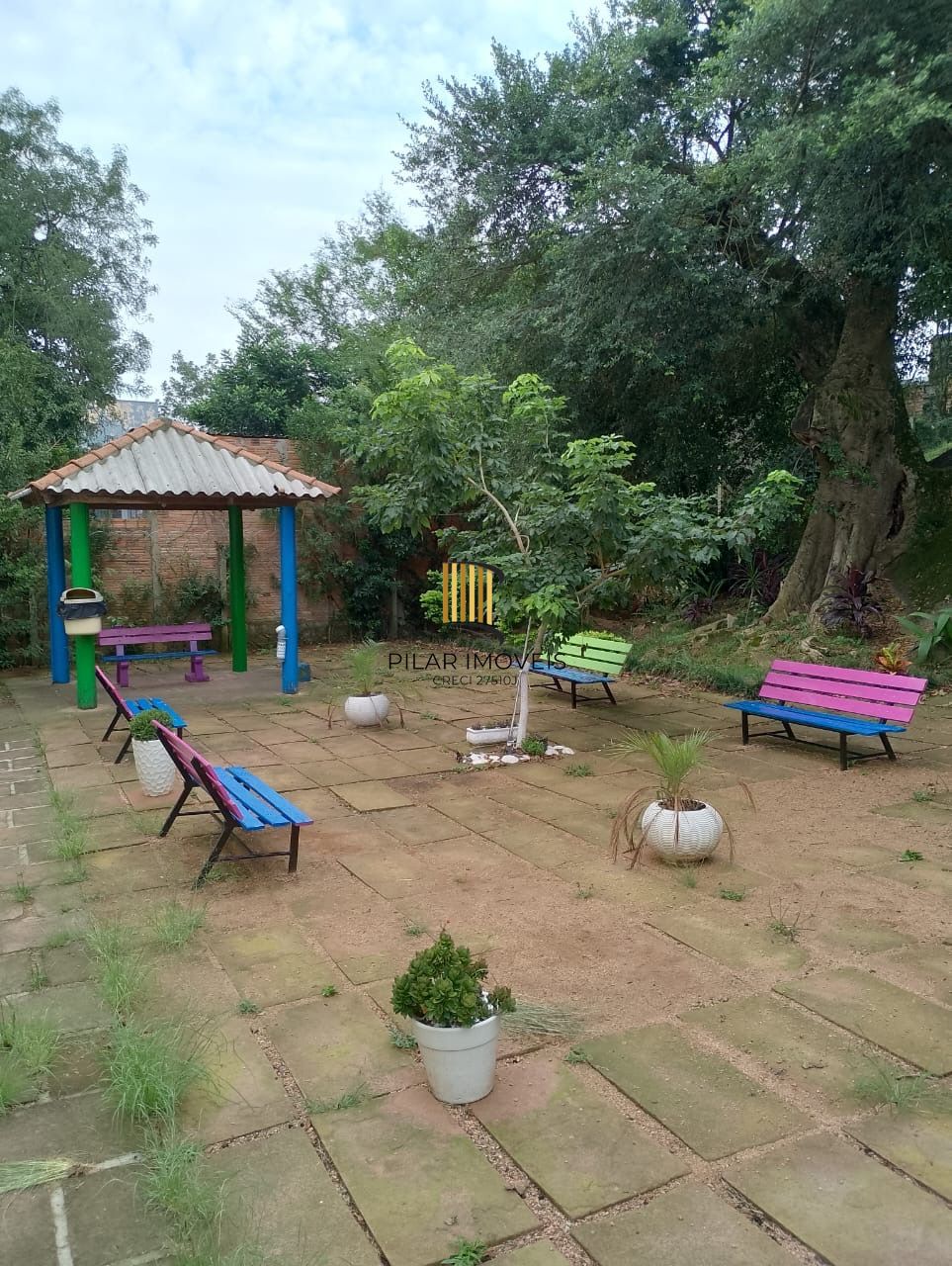 Apartamento com 2 dormitórios térreo no Bairro Vila Nova