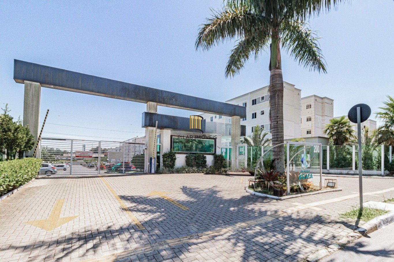 Apartamento de 2 dormitórios, piscina e 1 vaga de garagem em Canoas.