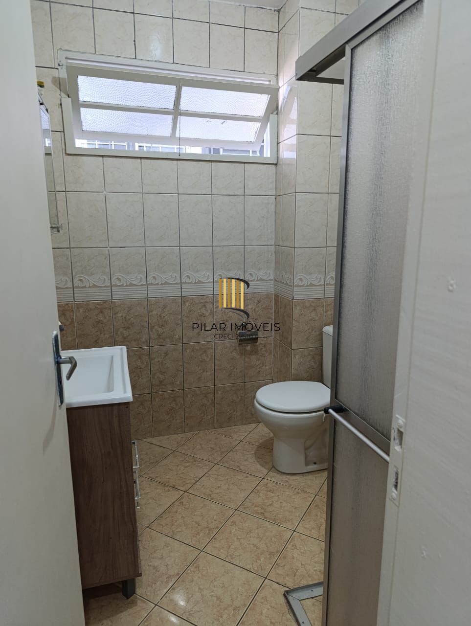 Apartamento térreo de 2 quartos e 1 vaga no bairro São Sebastião