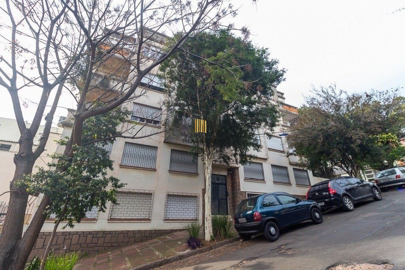 Apartamento à venda com 3 Dormitorios 80 m² no Bairro Petropolis