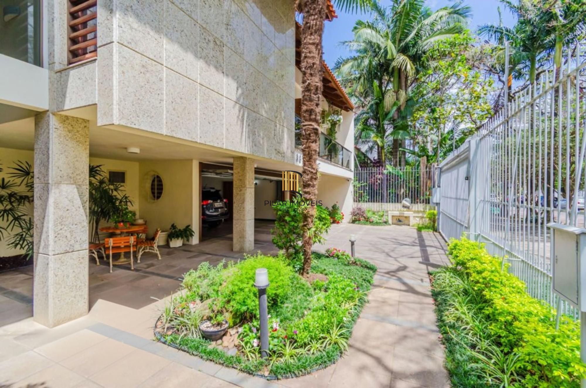 Casa à venda no Jardim Lindóia com piscina e 6 vagas