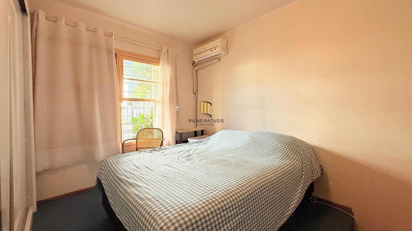Apartamento térreo com pátio no bairro Santana.