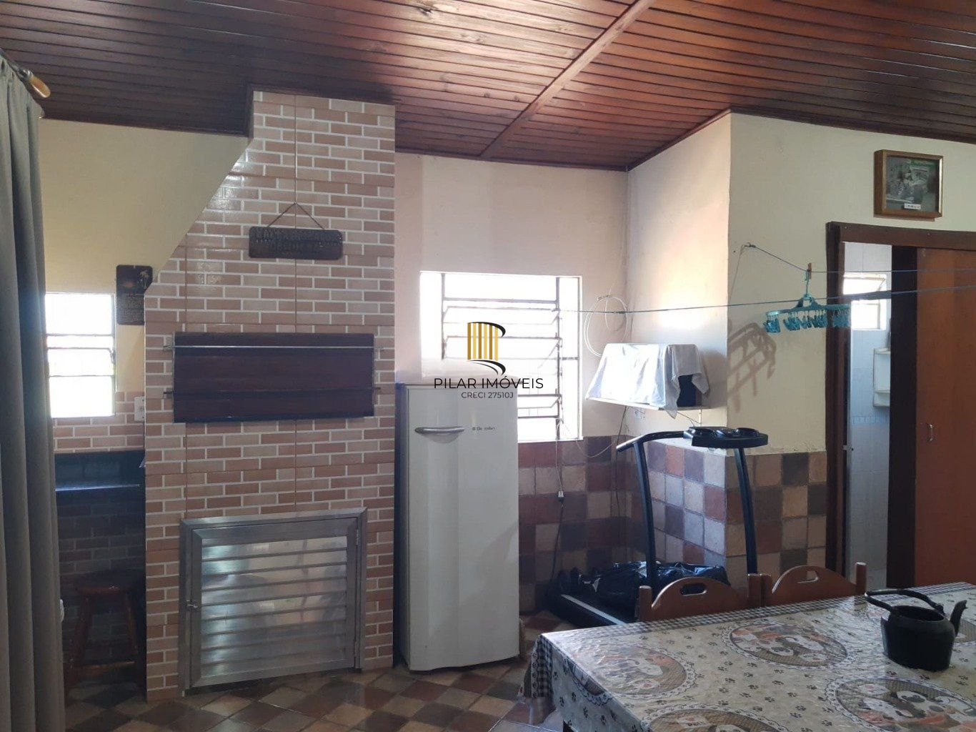 Casa com 3 quartos e 2 vagas de garagem coberta em Cachoerinha.