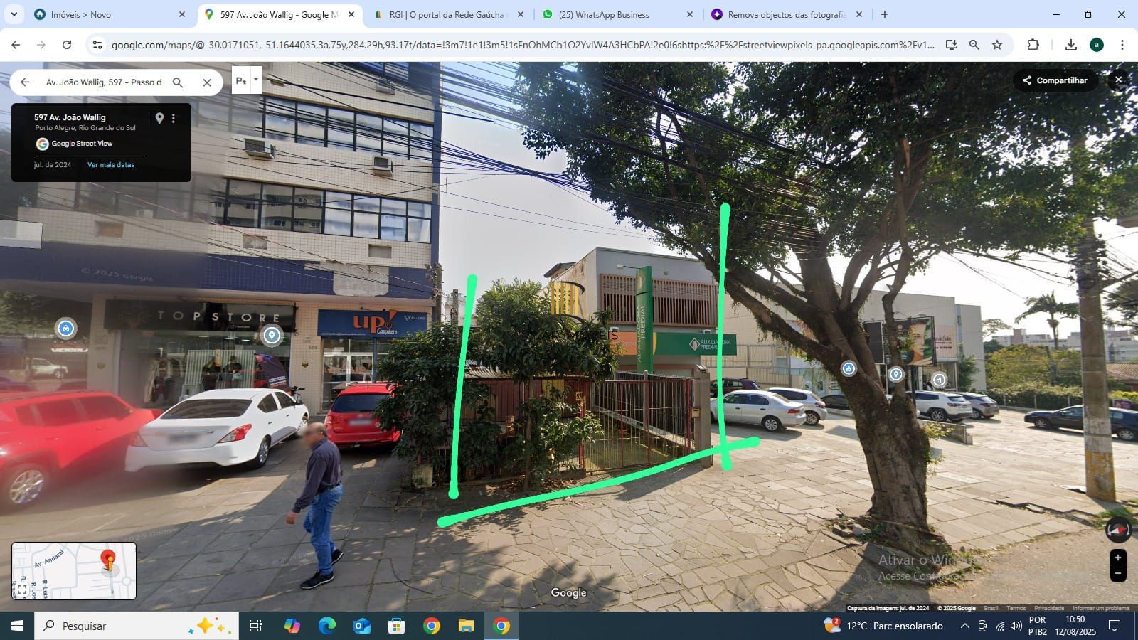 Terreno com Galpão de 198m² Próximo à Av. Assis Brasil