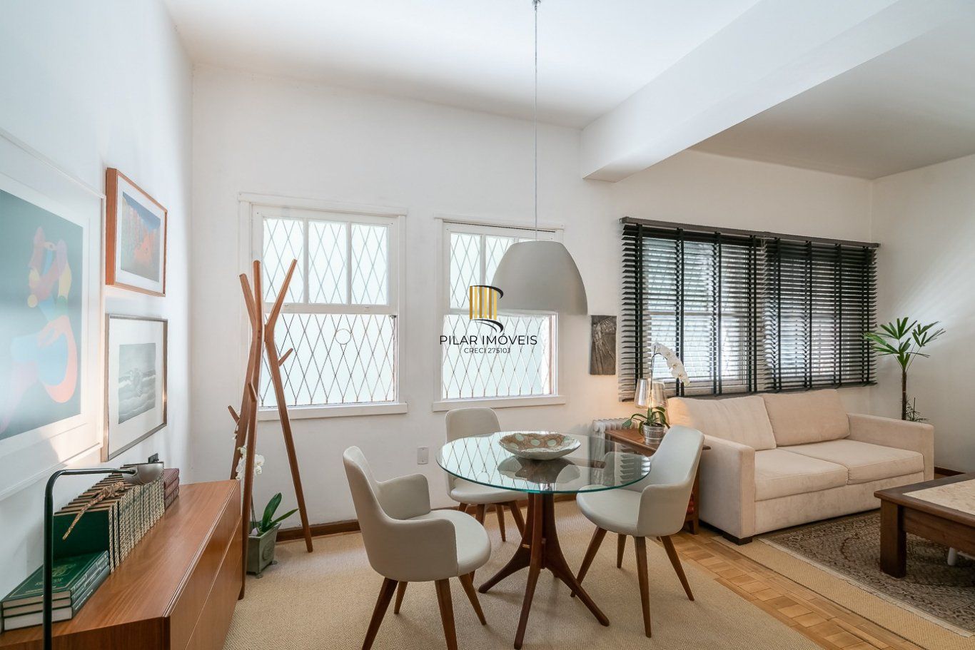 Apartamento com 2 quartos e 82m² à venda em Petrópolis, Porto Alegre.