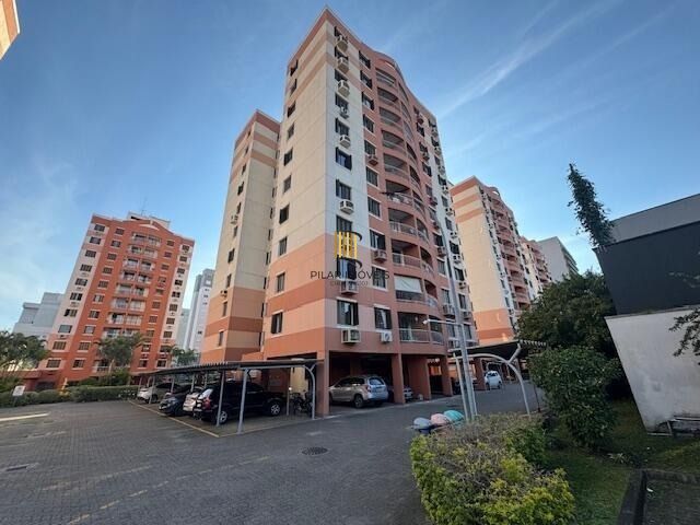 Apartamento de 3 quartos, elevador ,1 vaga no bairro Cristo Redentor