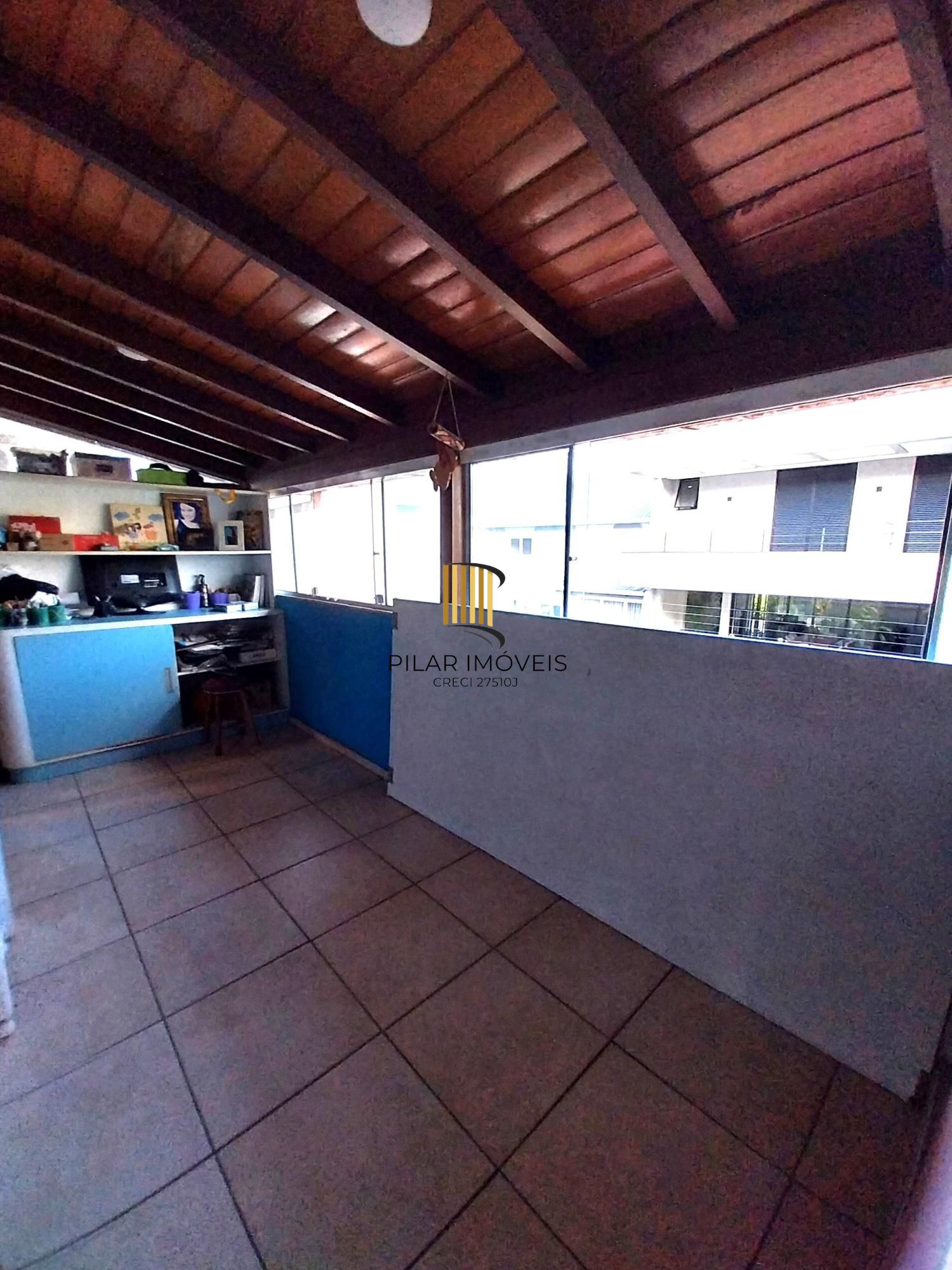 Casa em Condomínio com 4 quartos, 1 suíte e 300m² à venda em Ecoville.