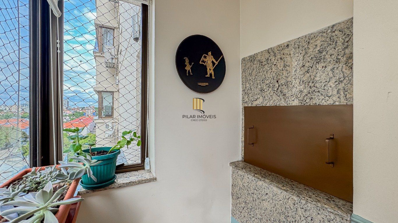 Apartamento com 3 quartos, 1 suíte e 2 vagas de garagem no Bairro Passo D'Areia
