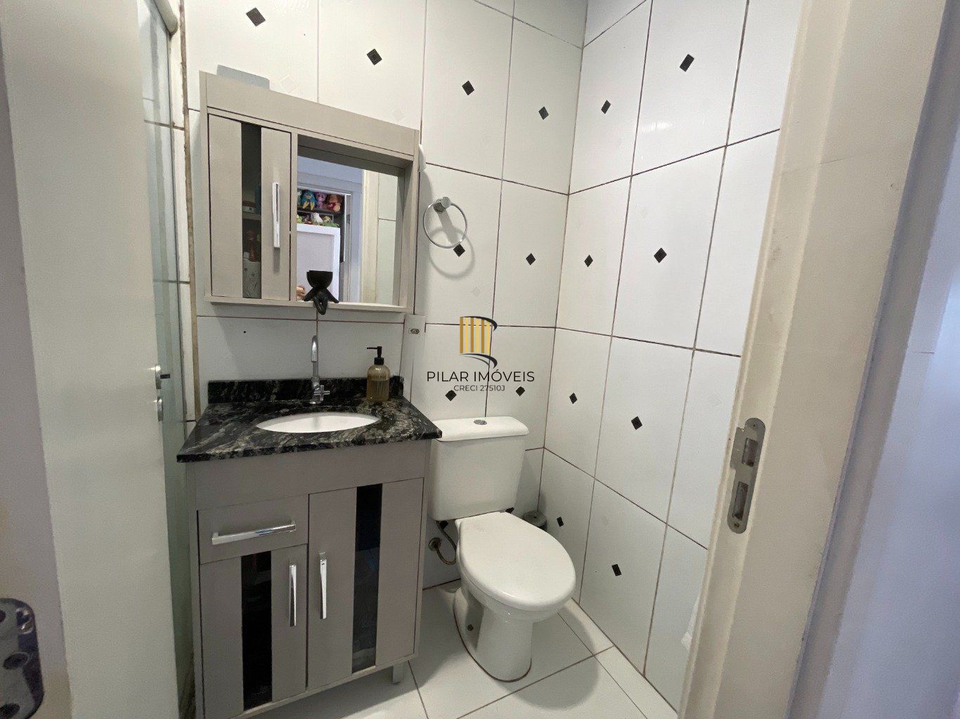 Casa com 3 quartos e 2 vagas em Alvorada no Condomínio Terra Nova