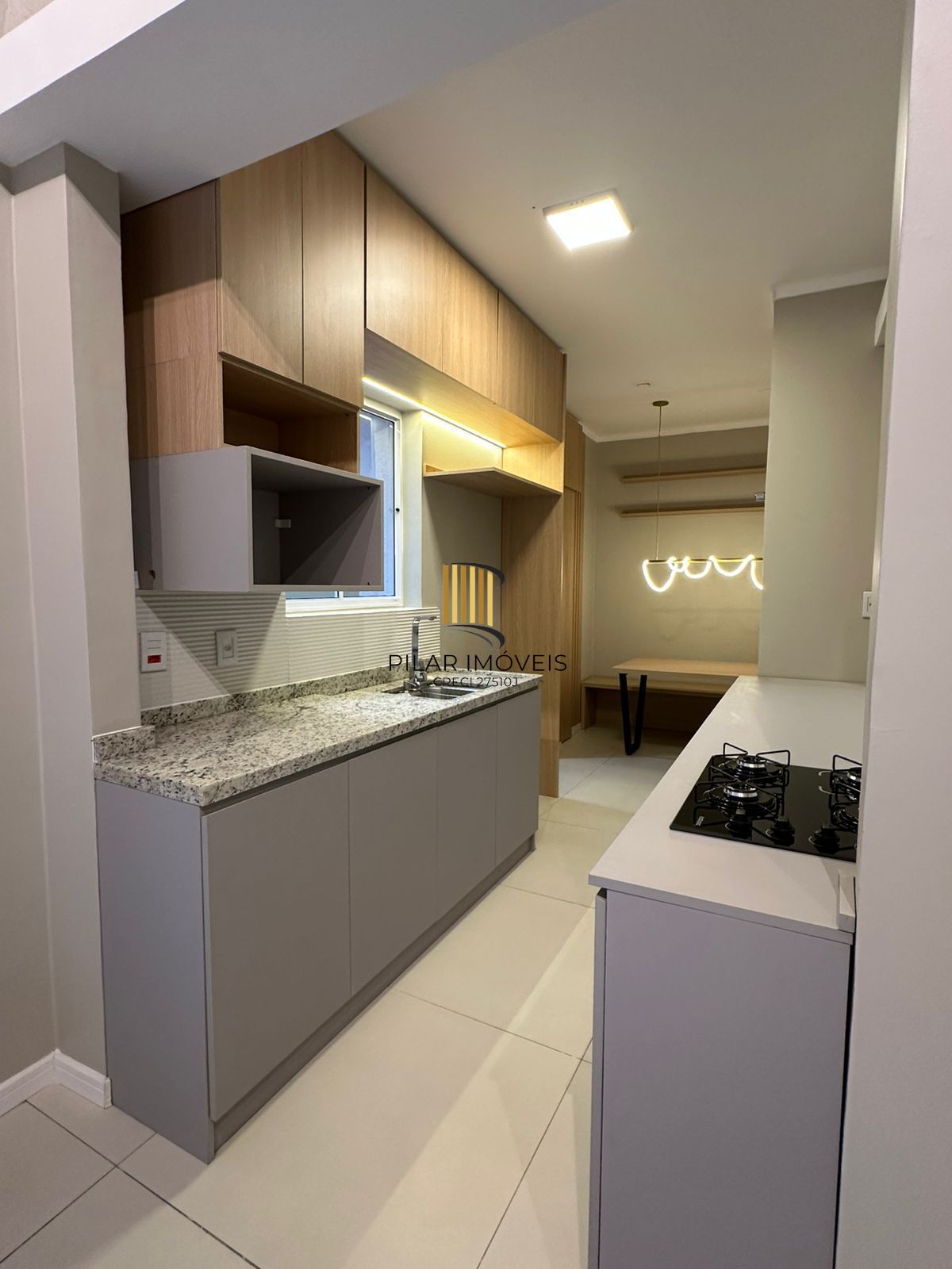Apartamento de 2 dormitórios térreo no bairro Rio Branco