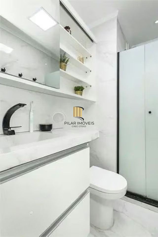 Apartamento 2 dormitórios, 1 suíte, 1 vaga e churrasqueira na Bento Gonçalves.