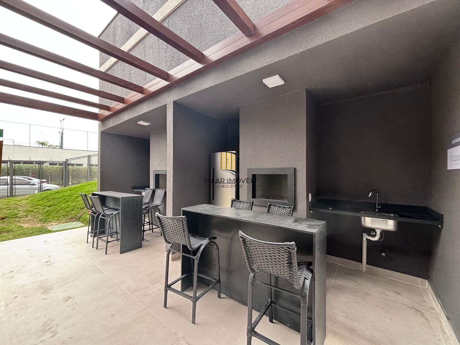 Apartamento de 2 quartos, suíte, elevador e 1vaga no bairro Jardim Sabará