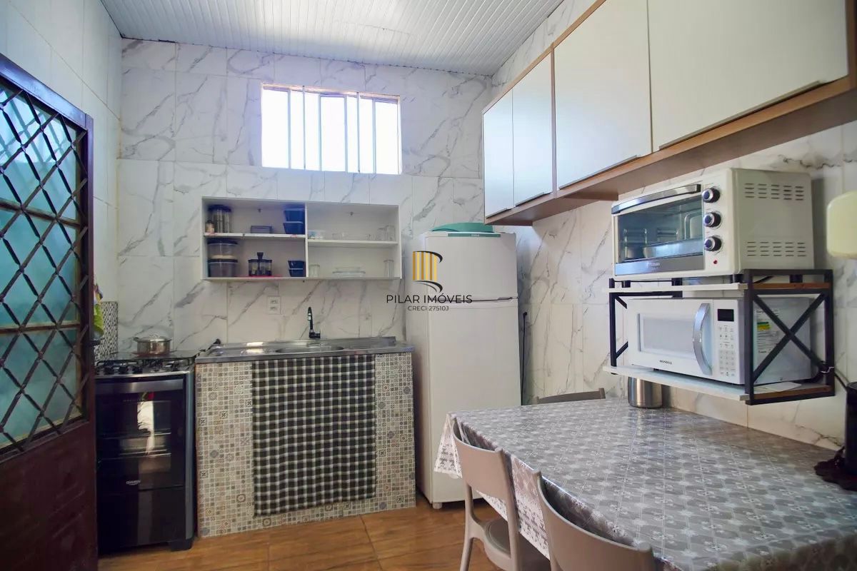 Casa à venda com 137m², 2 quartos, 2 banheiros e 2 vagas Vicentina São Leopoldo