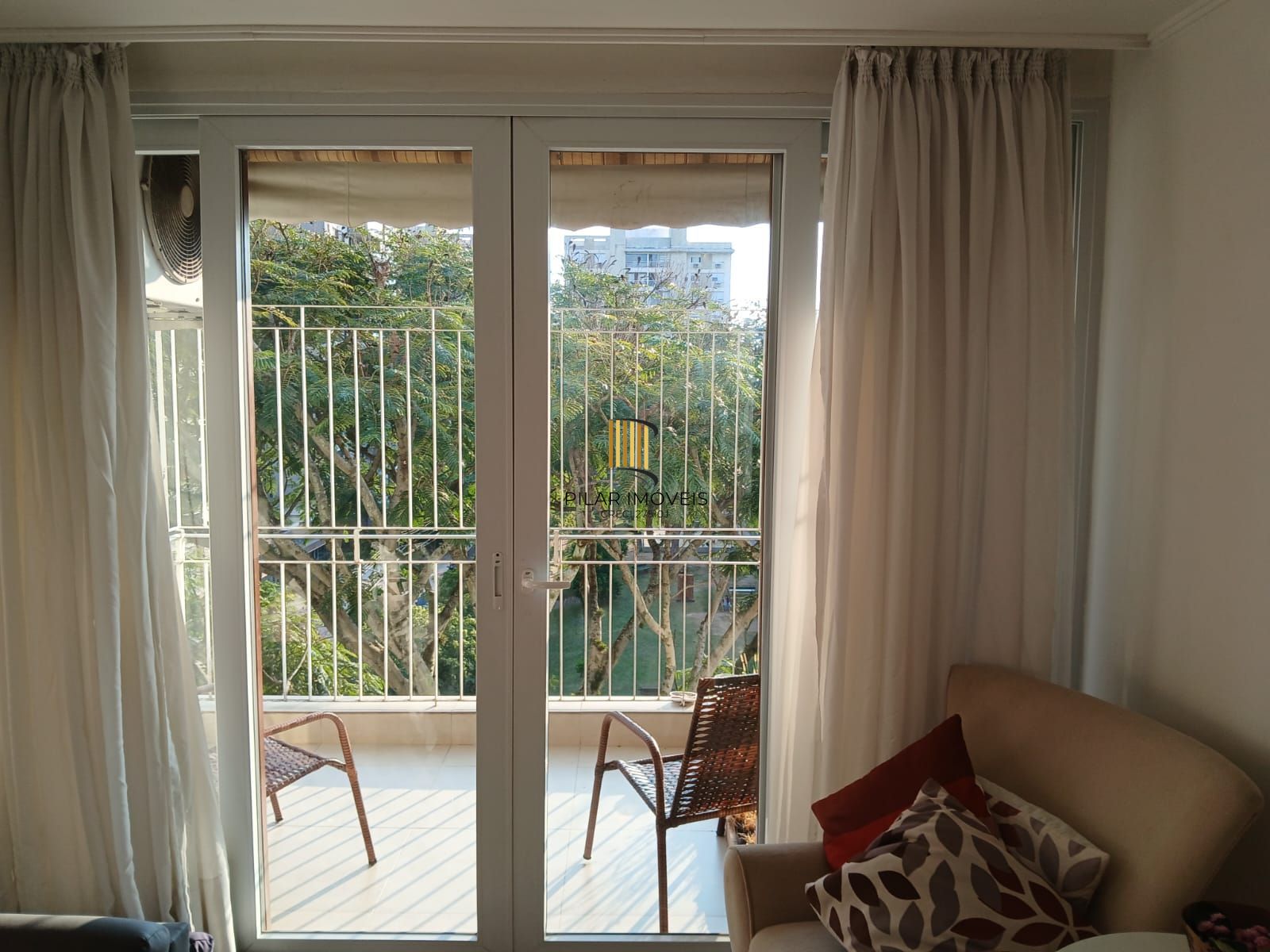 Apartamento com 3 quartos(1 suíte) e 1 vaga de garagem no Bairro Jardim Lindóia