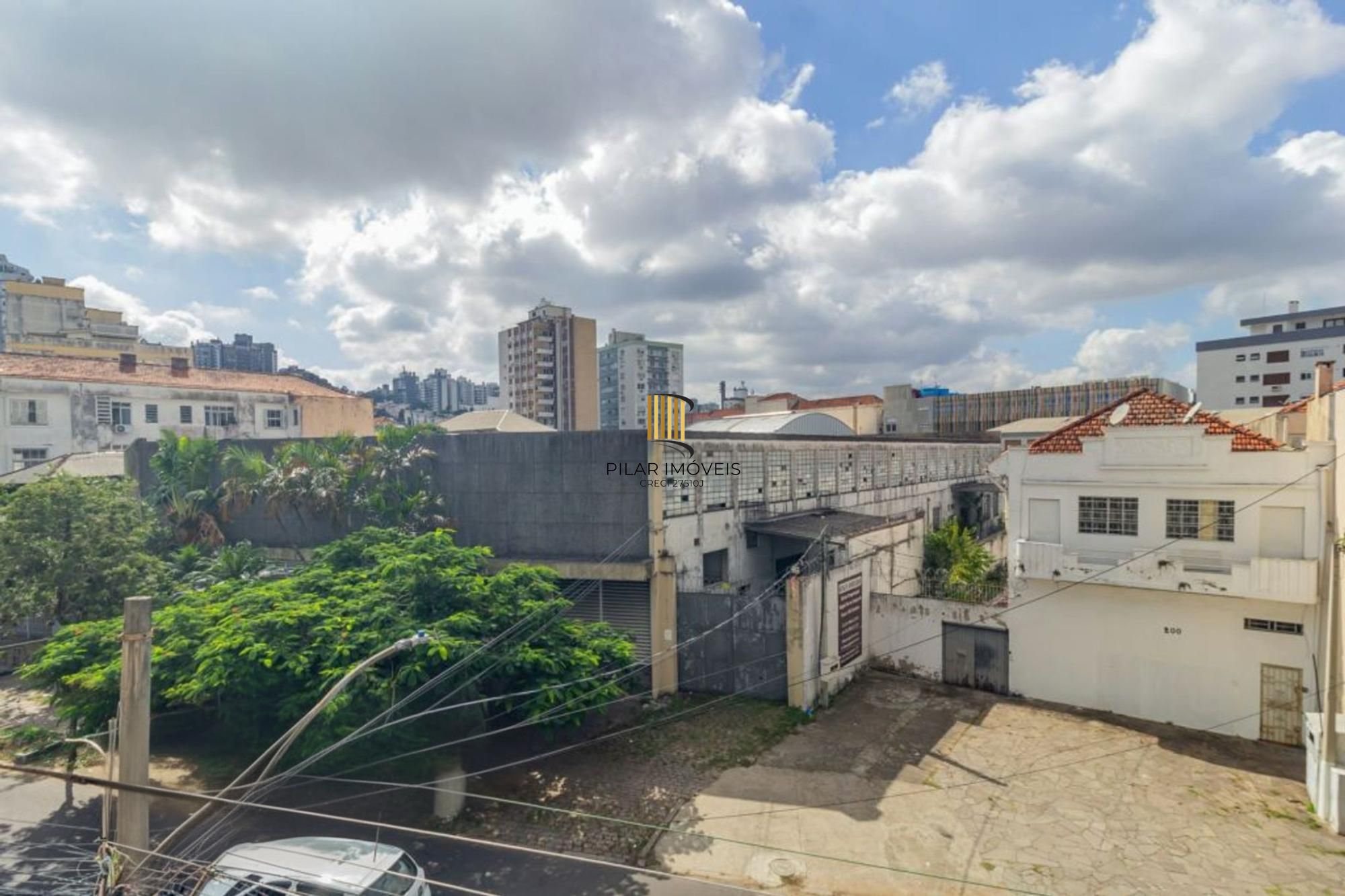Apartamento Ensolarado com 80m² e Vaga Escriturada – bairro Santa Cecília