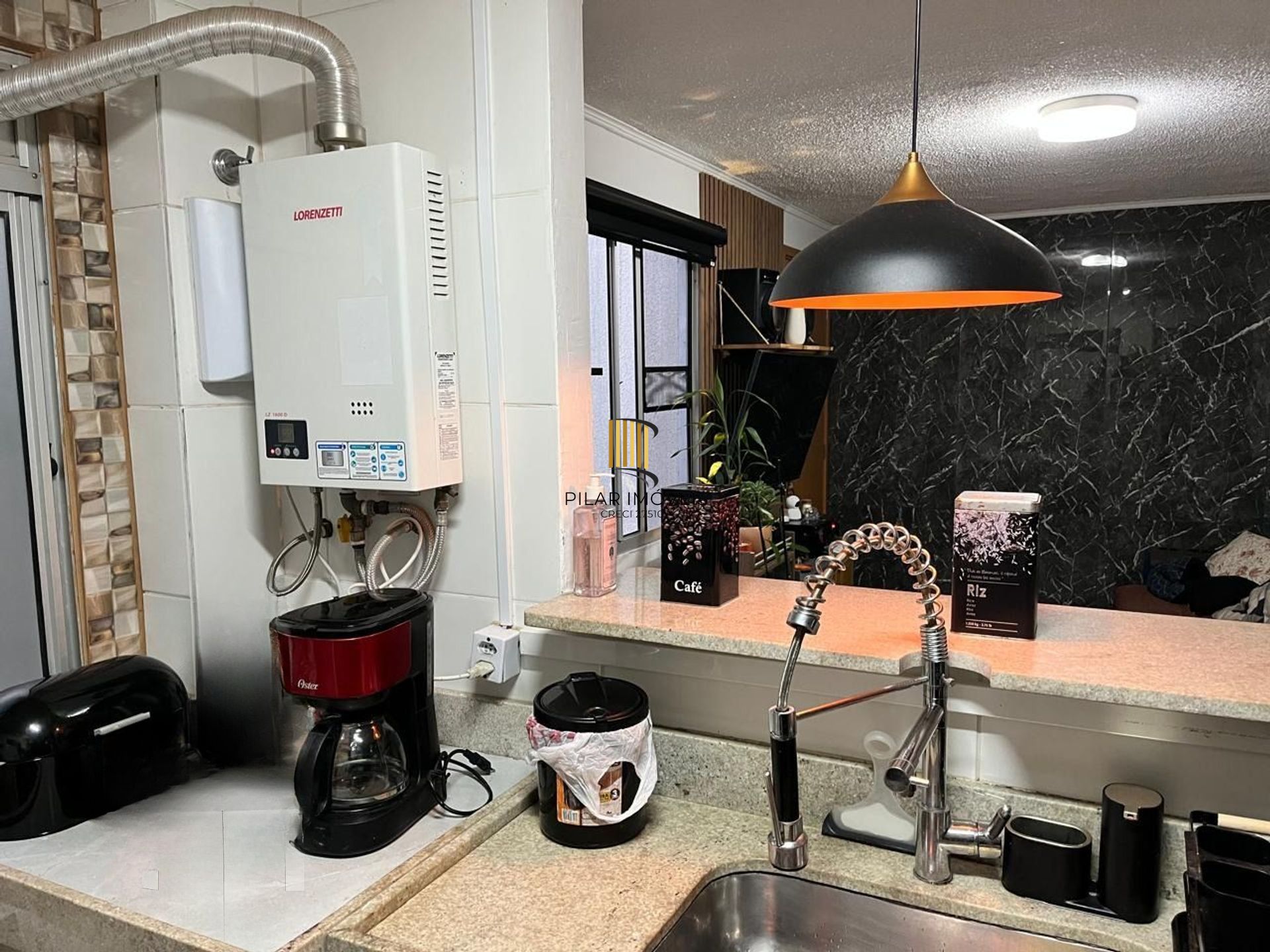 Apartamento de 2 dormitórios e 1 vaga de garagem em Canoas.