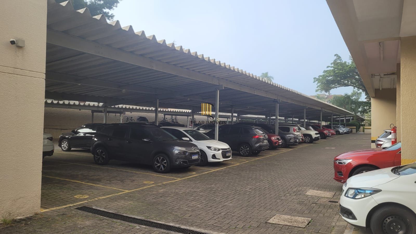 Apartamento mobiliado de 2 quartos, elevador e 1 vaga Jardim Lindóia