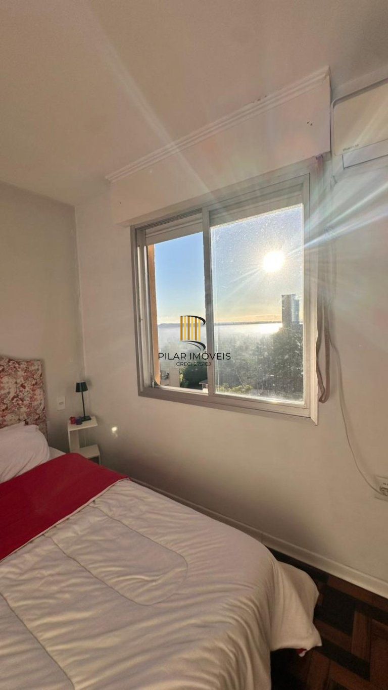 Apartamento com 2 quarto, 51m², 1 vaga à venda no bairro Cristal, Porto Alegre.